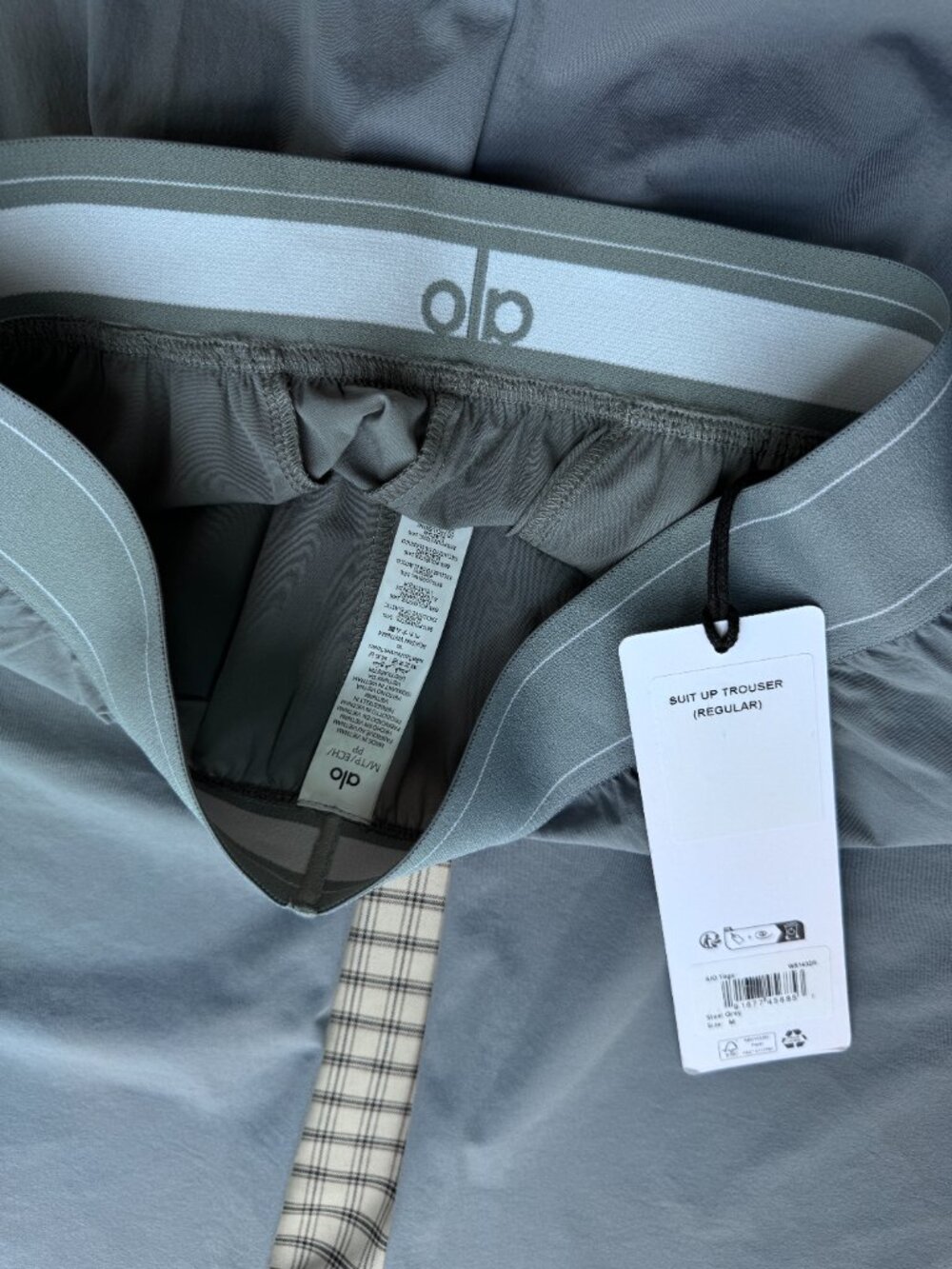 NWT 👖 Alo Yoga Suit Up Trouser Steel Grey Wide Leg Pants 30” Athleisure Travel - Picture 5 of 10